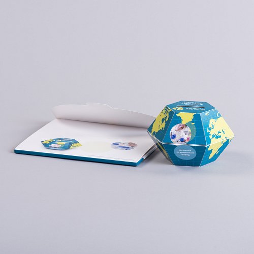 Pop up ball with unglued wallet